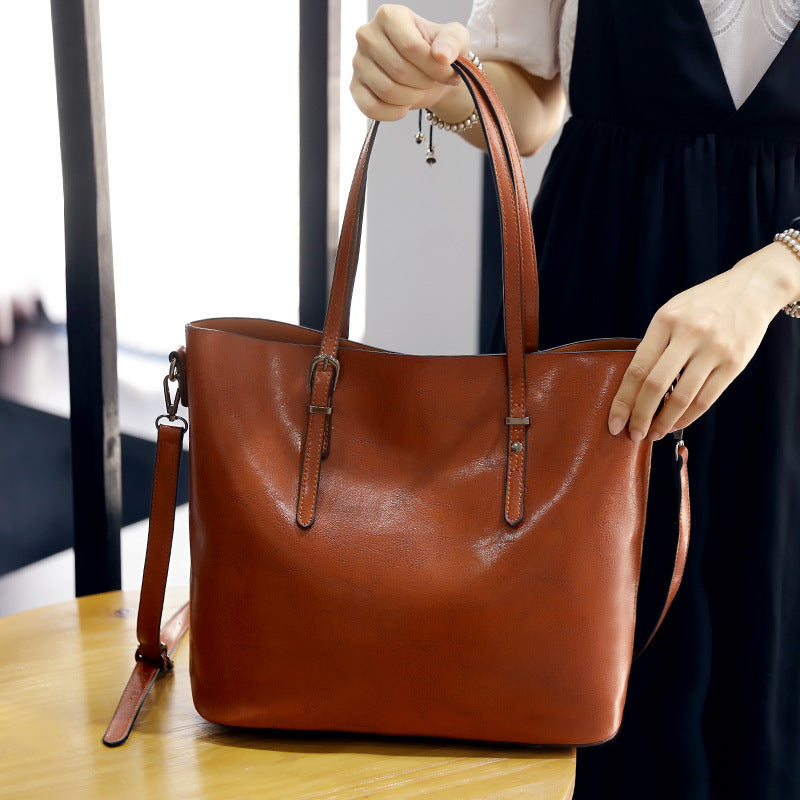 Aurelian & Co. Women’s High-Capacity Leather Messenger Shoulder Bag – Stylish & Portabl