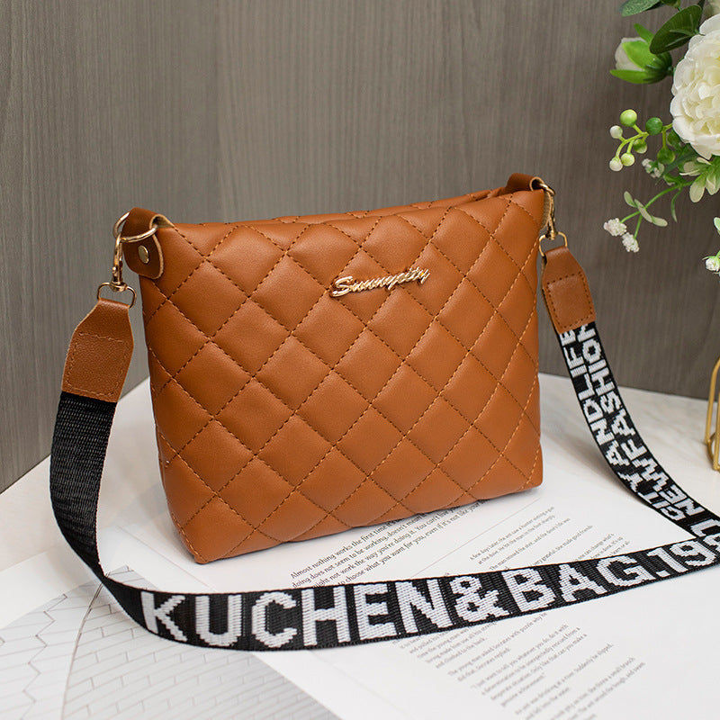 Aurelian & Co. Women's Quilted Messenger Bag – Trendy Crossbody Purse with Chain Strap & Diamond Stitch Design