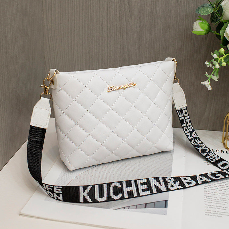 Aurelian & Co. Women's Quilted Messenger Bag – Trendy Crossbody Purse with Chain Strap & Diamond Stitch Design