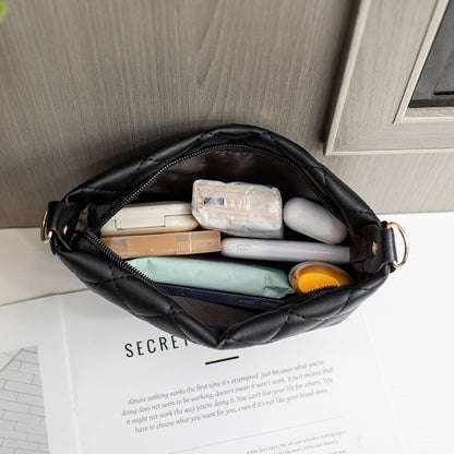 Aurelian Luma™ Women's Quilted Messenger Bag